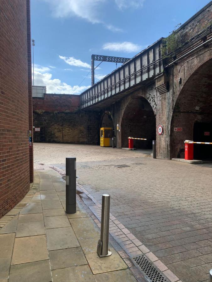 2 Bed Apartment In Granary Wharf Leeds Leeds  Eksteriør bilde