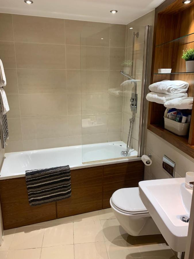 2 Bed Apartment In Granary Wharf Leeds Leeds  Eksteriør bilde